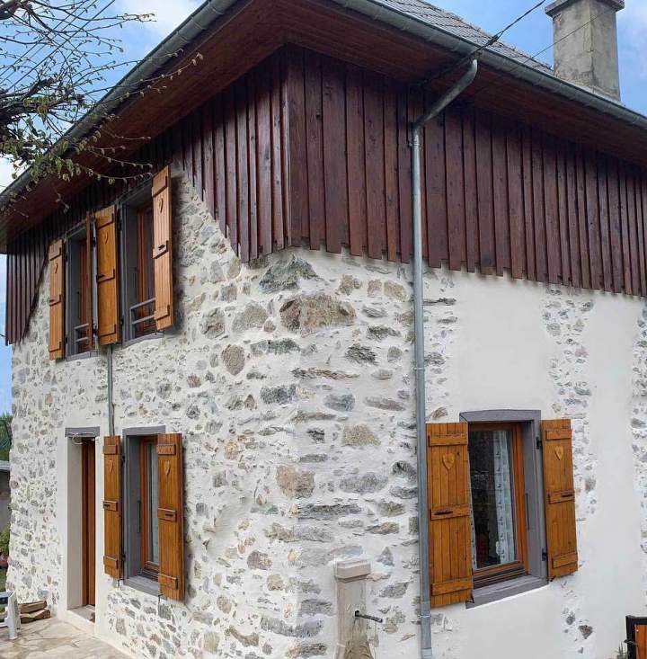 Façade en pierre Chambéry